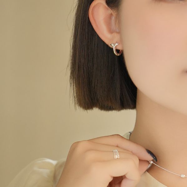 夕陽人魚 易扣耳環 韓系純銀耳環,S925抗敏耳釘,女生氣質耳環推薦,小巧純銀耳環,抗敏耳環不過敏,百搭日常耳環,簡約韓系耳飾