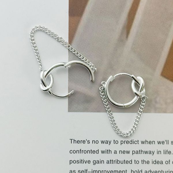 個性垂墜鍊條 易扣耳環 韓系純銀耳環,S925抗敏耳釘,女生氣質耳環推薦,小巧純銀耳環,抗敏耳環不過敏,百搭日常耳環,簡約韓系耳飾