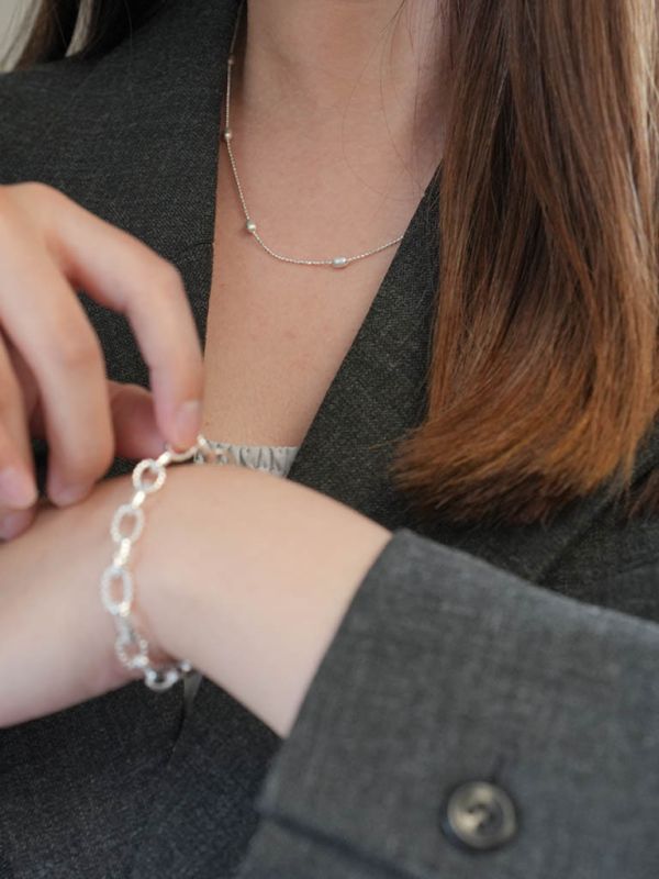 魅力小姐姐單品！閃光小米珠 純銀項鍊 韓系純銀項鍊,S925鎖骨鍊推薦,女生百搭項鍊,韓系氣質鎖骨鍊,抗敏項鍊推薦,日常穿搭項鍊