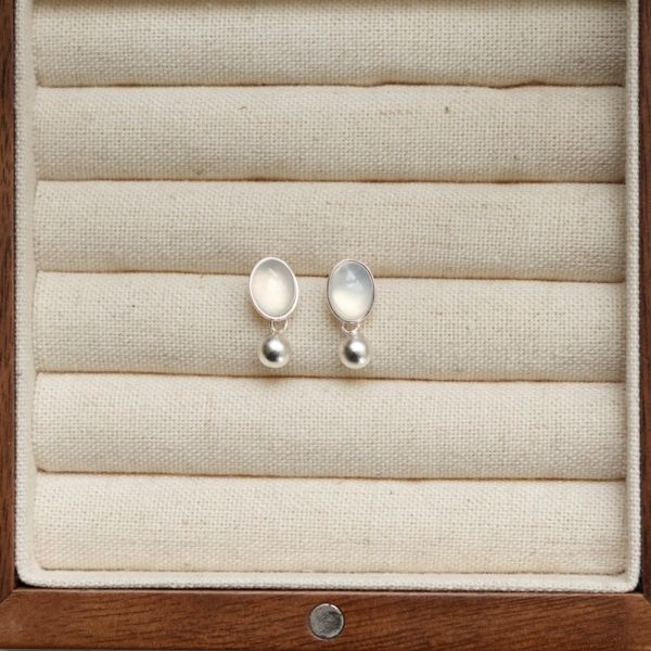 雙層白玉髓耳釘 