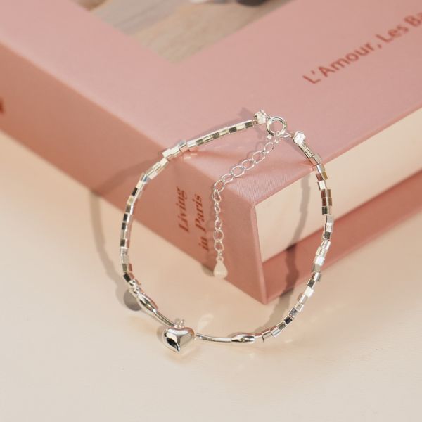 細節滿滿 彎管立體小愛心手鍊 韓系純銀手鍊,S925抗敏手環,簡約手鍊推薦,女生日常百搭手鍊,情侶手鍊純銀,姐妹手鍊禮物,純銀手環,韓系風格,個性手鍊推薦
