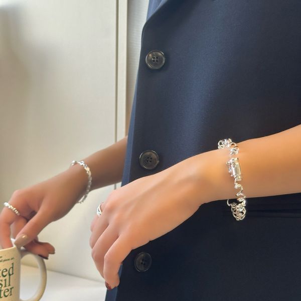 隨性日常 歐膩電話線 純銀手鐲 韓系純銀手鍊,S925抗敏手環,簡約手鍊推薦,女生日常百搭手鍊,情侶手鍊純銀,姐妹手鍊禮物,純銀手環,韓系風格,個性手鍊推薦