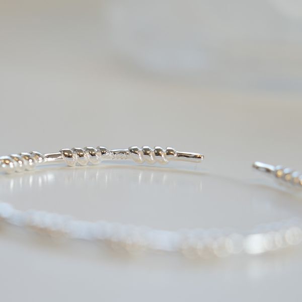 麻繩捲 純銀手鐲 韓系純銀手鍊,S925抗敏手環,簡約手鍊推薦,女生日常百搭手鍊,情侶手鍊純銀,姐妹手鍊禮物,純銀手環,韓系風格,個性手鍊推薦