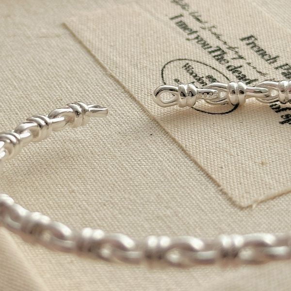 重工！繩結編織 簍空純銀手鐲 韓系純銀手鍊,S925抗敏手環,簡約手鍊推薦,女生日常百搭手鍊,情侶手鍊純銀,姐妹手鍊禮物,純銀手環,韓系風格,個性手鍊推薦