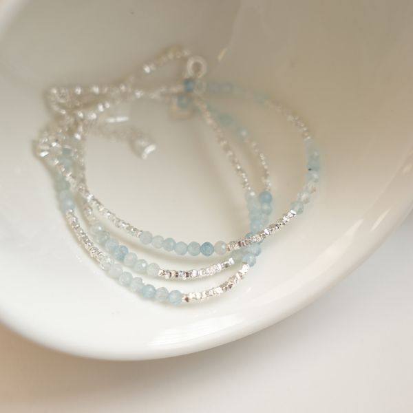 冰沁清透 海藍寶 碎銀手鍊 韓系純銀手鍊,S925抗敏手環,簡約手鍊推薦,女生日常百搭手鍊,情侶手鍊純銀,姐妹手鍊禮物,純銀手環,韓系風格,個性手鍊推薦