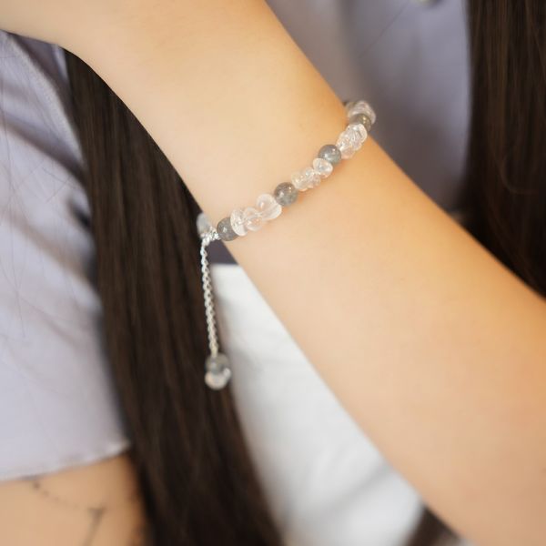 清冷女伶 拉長石白水晶 手串手鍊 韓系純銀手鍊,S925抗敏手環,簡約手鍊推薦,女生日常百搭手鍊,情侶手鍊純銀,姐妹手鍊禮物,純銀手環,韓系風格,個性手鍊推薦