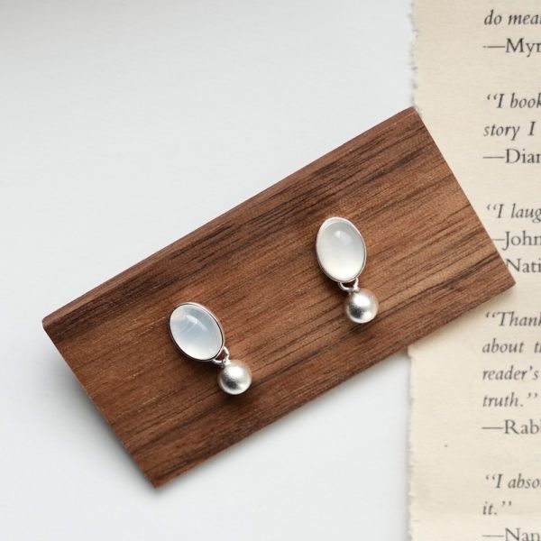 雙層白玉髓耳釘 