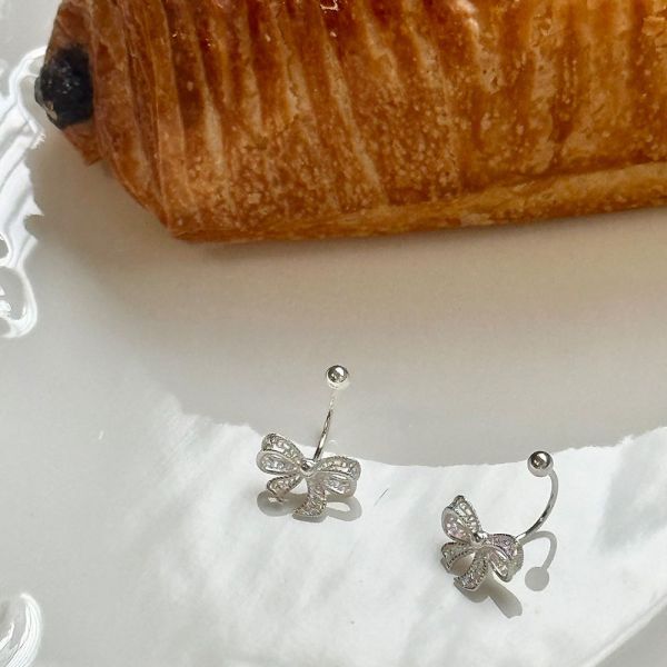 下架｜蝴蝶蕾絲後掛式轉珠耳釘 