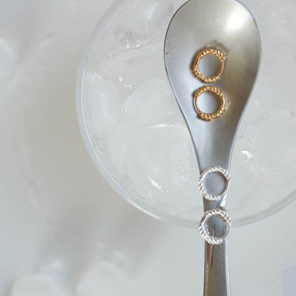 氣質小麻繩 易扣耳環 韓系純銀耳環,S925抗敏耳釘,女生氣質耳環推薦,小巧純銀耳環,抗敏耳環不過敏,百搭日常耳環,簡約韓系耳飾