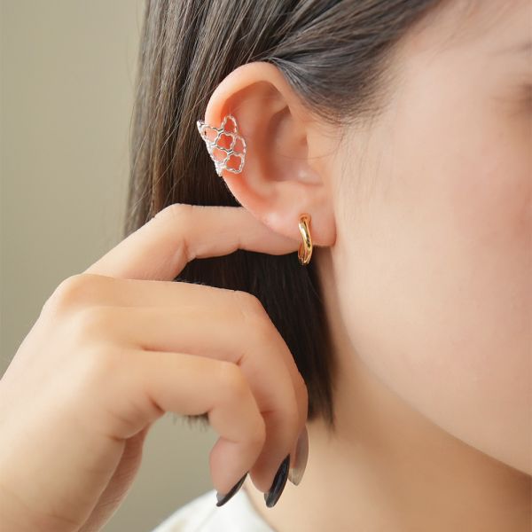 小波浪亮面 易扣耳環 