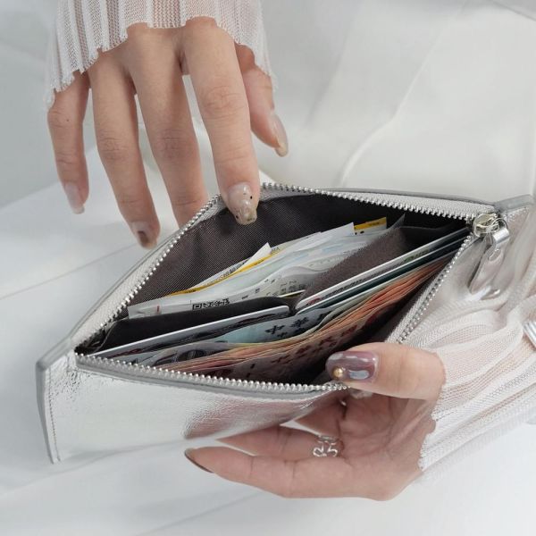 低調高級感 霧面金屬銀真皮長夾 