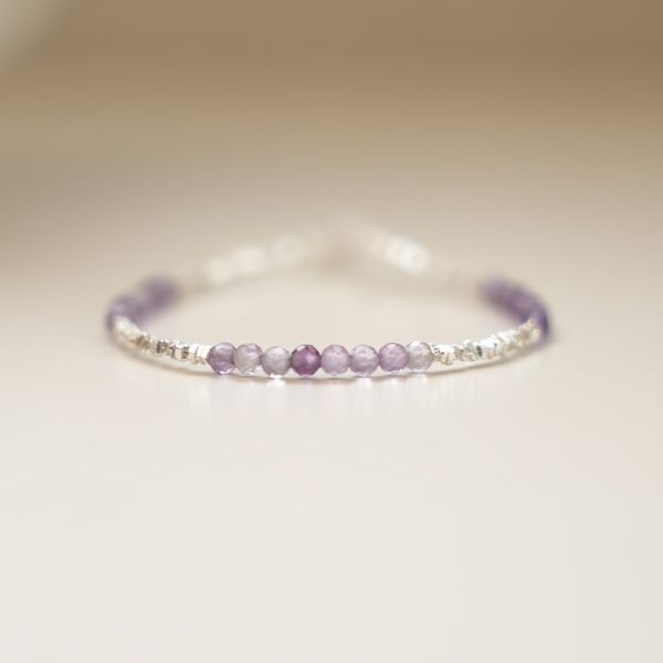 冰沁清透 紫水晶 碎銀手鍊 韓系純銀手鍊,S925抗敏手環,簡約手鍊推薦,女生日常百搭手鍊,情侶手鍊純銀,姐妹手鍊禮物,純銀手環,韓系風格,個性手鍊推薦