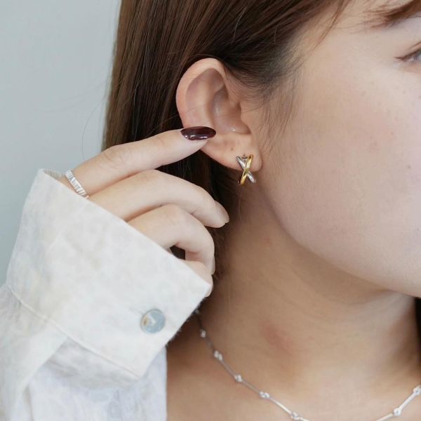 撞色率性感 易扣耳環 