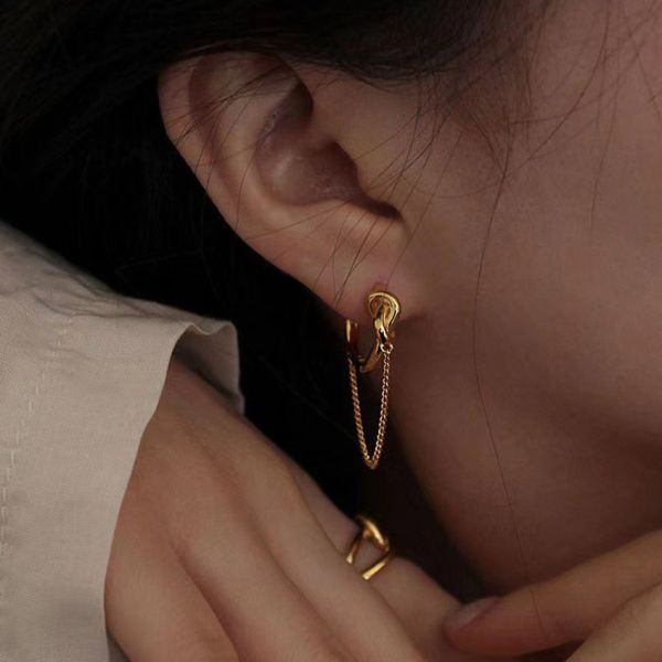 個性垂墜鍊條 易扣耳環 韓系純銀耳環,S925抗敏耳釘,女生氣質耳環推薦,小巧純銀耳環,抗敏耳環不過敏,百搭日常耳環,簡約韓系耳飾