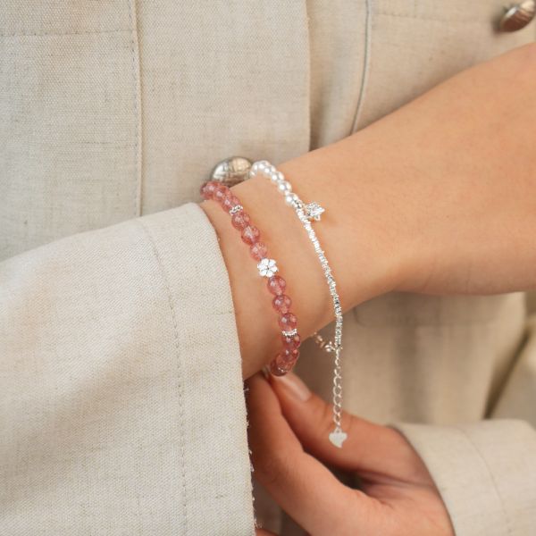 浪漫碎花約會 草莓晶手鍊 韓系純銀手鍊,S925抗敏手環,簡約手鍊推薦,女生日常百搭手鍊,情侶手鍊純銀,姐妹手鍊禮物,純銀手環,韓系風格,個性手鍊推薦