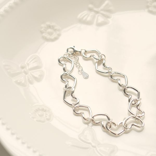 很多很多愛心的 純銀手鍊 韓系純銀手鍊,S925抗敏手環,簡約手鍊推薦,女生日常百搭手鍊,情侶手鍊純銀,姐妹手鍊禮物,純銀手環,韓系風格,個性手鍊推薦