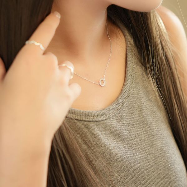 韓系不規則鋯石 圓圈純銀項鍊 韓系純銀項鍊,S925鎖骨鍊推薦,女生百搭項鍊,韓系氣質鎖骨鍊,抗敏項鍊推薦,日常穿搭項鍊