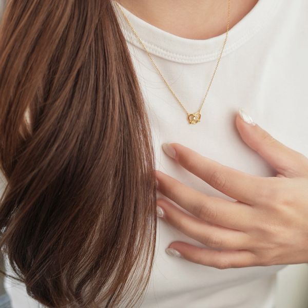 鎖骨間的悸動時刻項鍊 