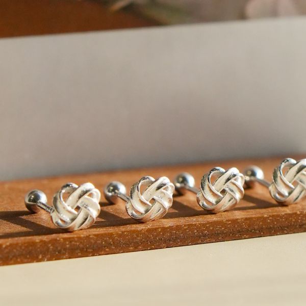 時髦圓結 純銀轉珠耳釘 單支售 韓系純銀耳環,S925抗敏耳釘,女生氣質耳環推薦,小巧純銀耳環,抗敏耳環不過敏,百搭日常耳環,簡約韓系耳飾