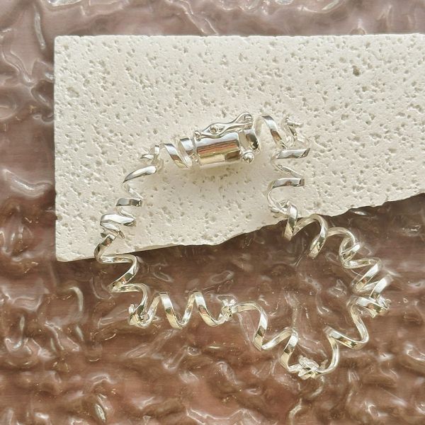 隨性日常 歐膩電話線 純銀手鐲 韓系純銀手鍊,S925抗敏手環,簡約手鍊推薦,女生日常百搭手鍊,情侶手鍊純銀,姐妹手鍊禮物,純銀手環,韓系風格,個性手鍊推薦