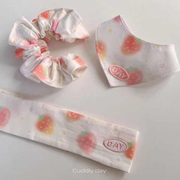 cuddly day蜜桃成熟時(人家是草莓)三角巾、涼感圈、大腸圈 