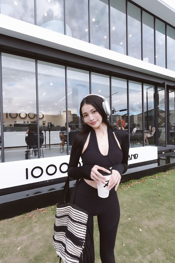 冰絲涼感卡肩防曬外罩-黑色 冰絲涼感卡肩防曬外罩