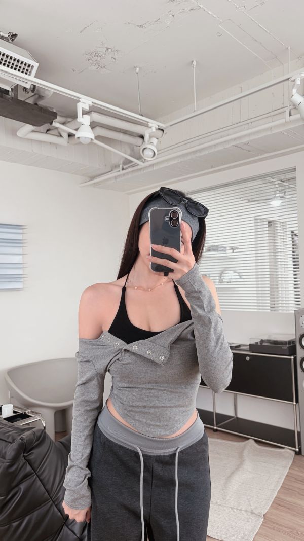 COZY 真兩件繞脖Bratop+排釦圓弧上衣套裝 深灰 