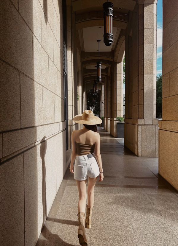 RESORT 度假絲巾抓皺不規則平口 咖 