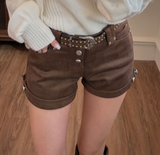 Xmas必收麂皮反折排扣短褲(附皮帶)咖 