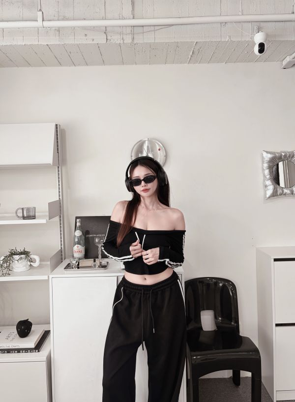 COZY 一字領線條抽繩Bratop 黑 