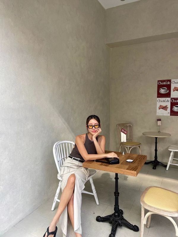 韓國早秋工裝開衩裙 杏色 
