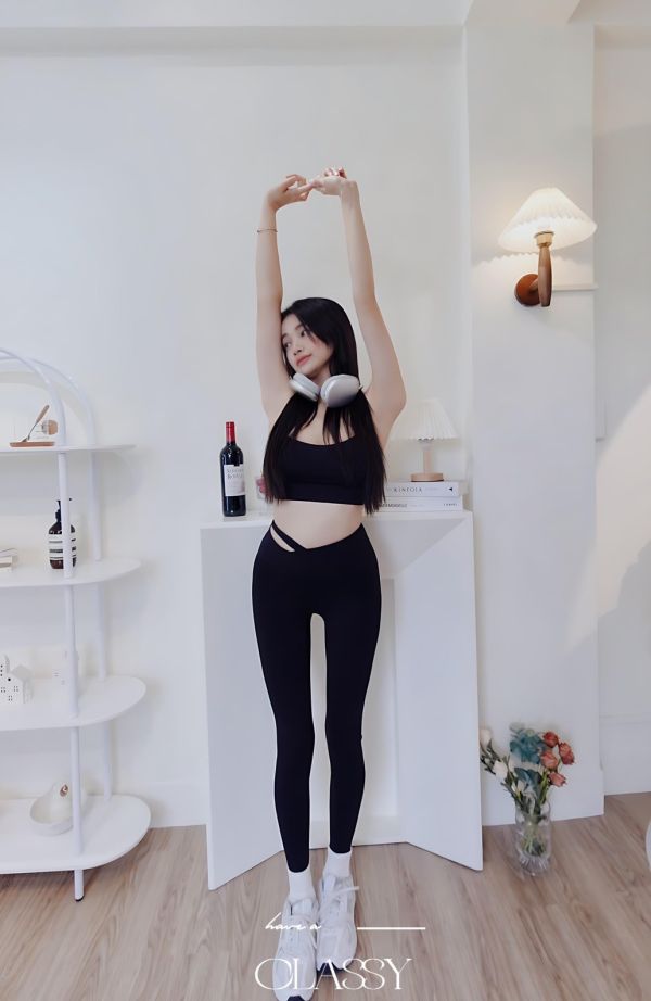 裸感美背細肩bratop-黑色 裸感美背細肩bratop