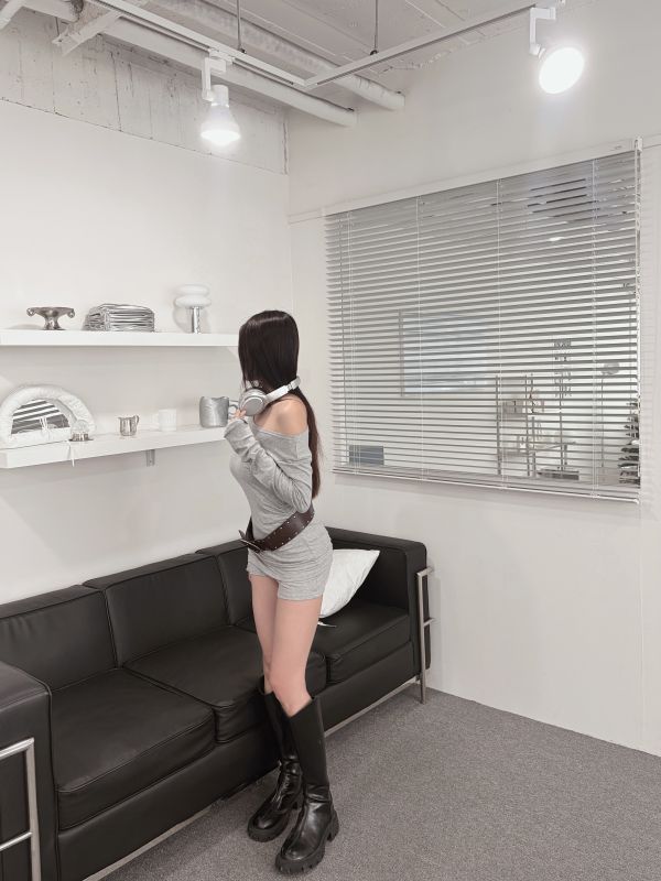 COZY必收側抓皺上衣+褲裙套裝(附腰帶) 淺灰 