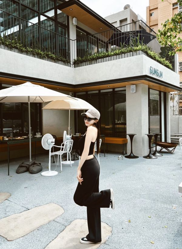 RESORT 極致直角肩繞薄感BRATOP 黑 