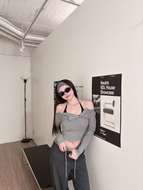 COZY 真兩件繞脖Bratop+排釦圓弧上衣套裝 深灰 