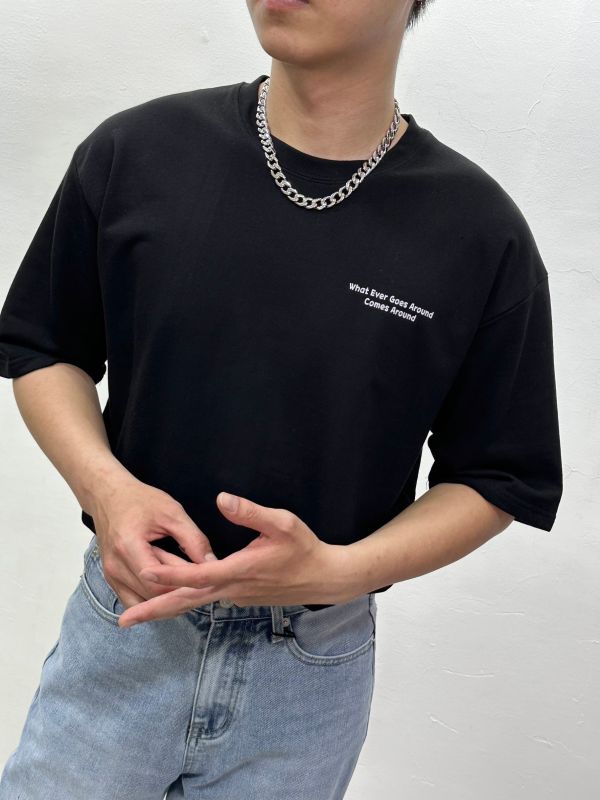 條碼遮臉大背圖落肩短T 