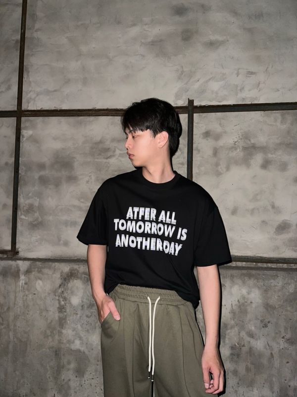 ATFER ALL晃動字母效果短袖 
