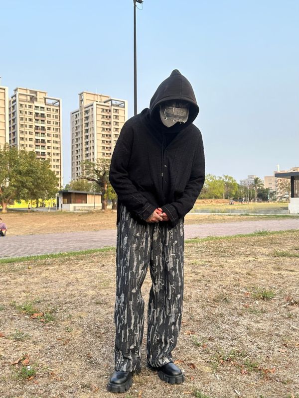 破壞感刷色直筒褲 