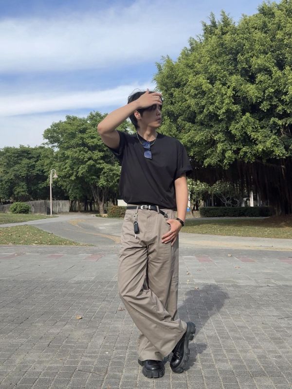 側口袋 曲型剪裁 闊腿褲 
