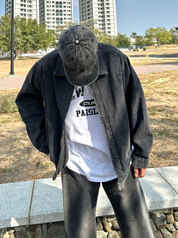 仿舊刷色斜切牛仔外套 