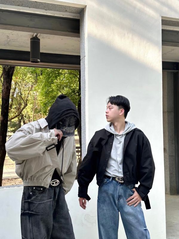 開叉素面抽繩短袖帽T 