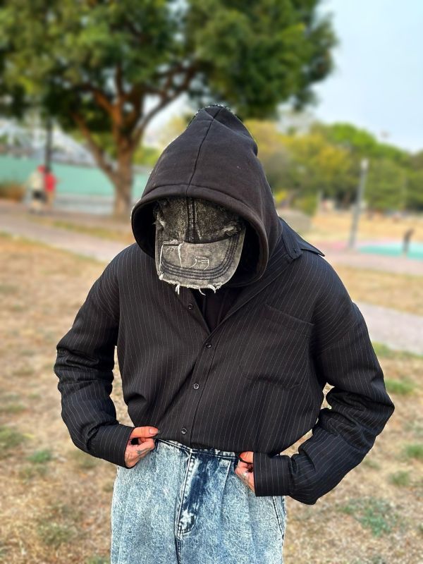澎澎袖口落肩襯衫 