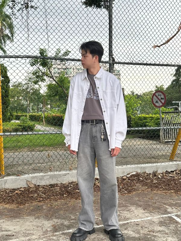側拼接考克邊牛仔褲 