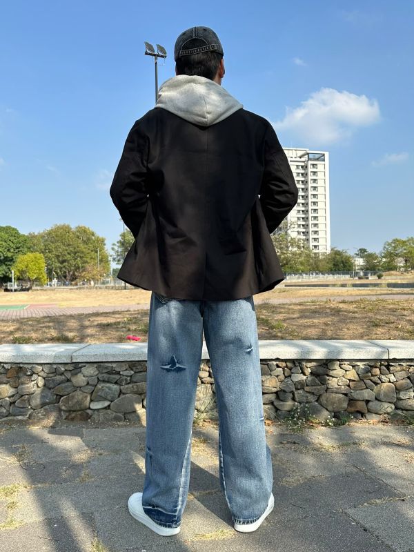 側抓痕牛仔褲（ykk） 