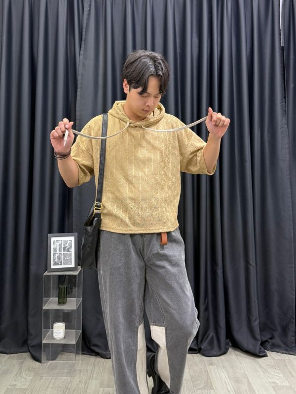 鏤空格紋 輕感寬短 短袖帽T 