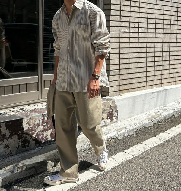 天鵝絨條紋襯衫 