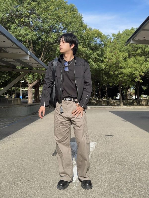 側口袋 曲型剪裁 闊腿褲 