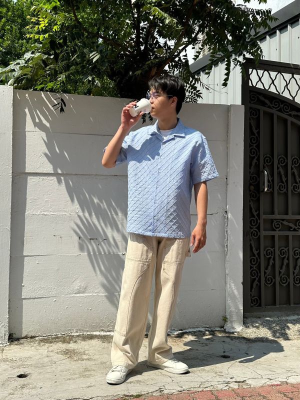 浮雕菱格短袖襯衫 