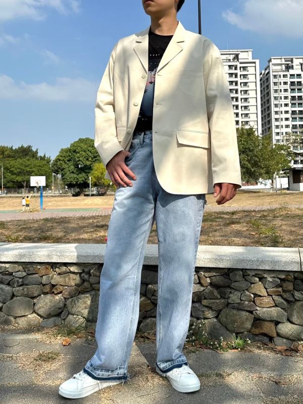 硬挺棉麻西裝外套 