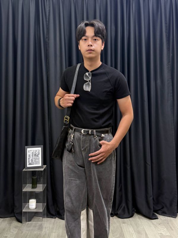 建構式 立體剪裁 顯壯短袖 